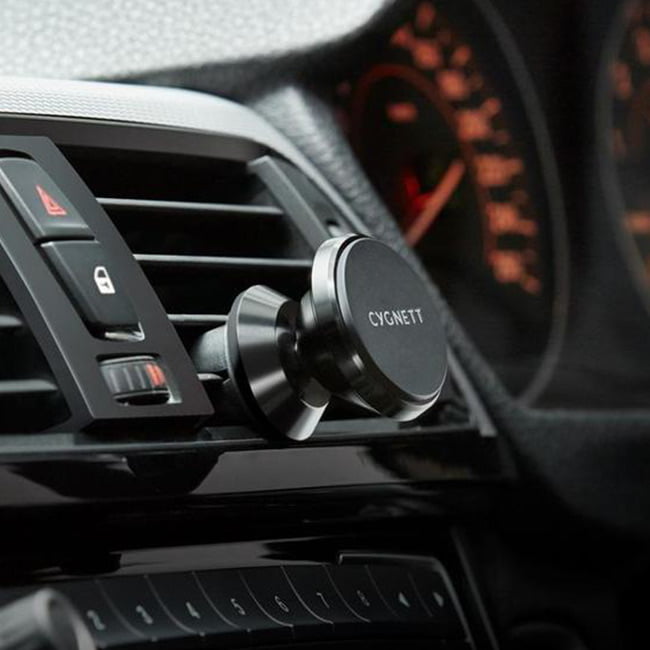 Cygnett-MagMountVent-Car-Mount-action